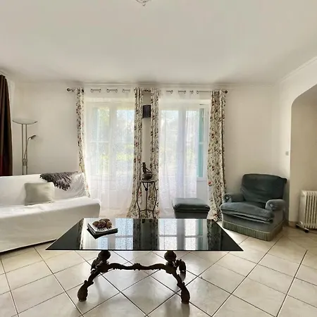 Large Bright Nest With Garden In Saint-raphael Lejlighed Saint-Raphaël